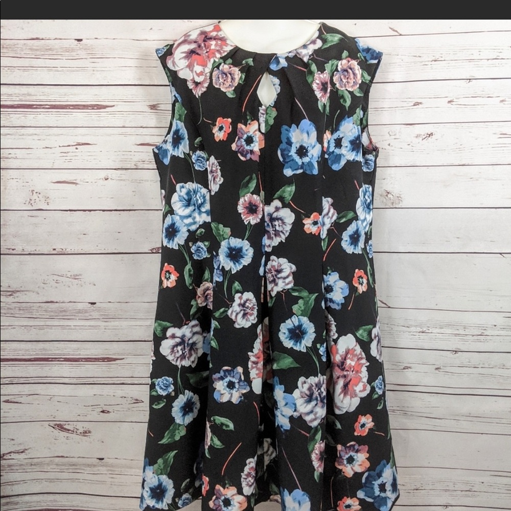 Fit and flare keyhole dress